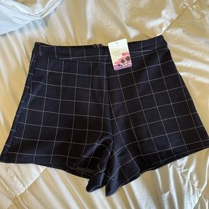 Dainty Hooligan shorts